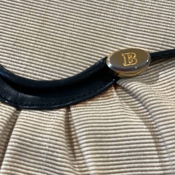 Bally Vintage Navy and Off White Crossbody - Picture 4 of 12